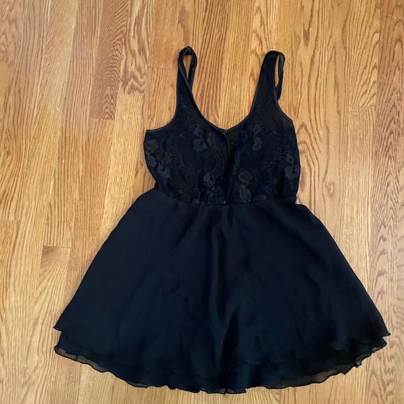 Soma black short nightgown, size small, NWOT - Picture 15 of 15